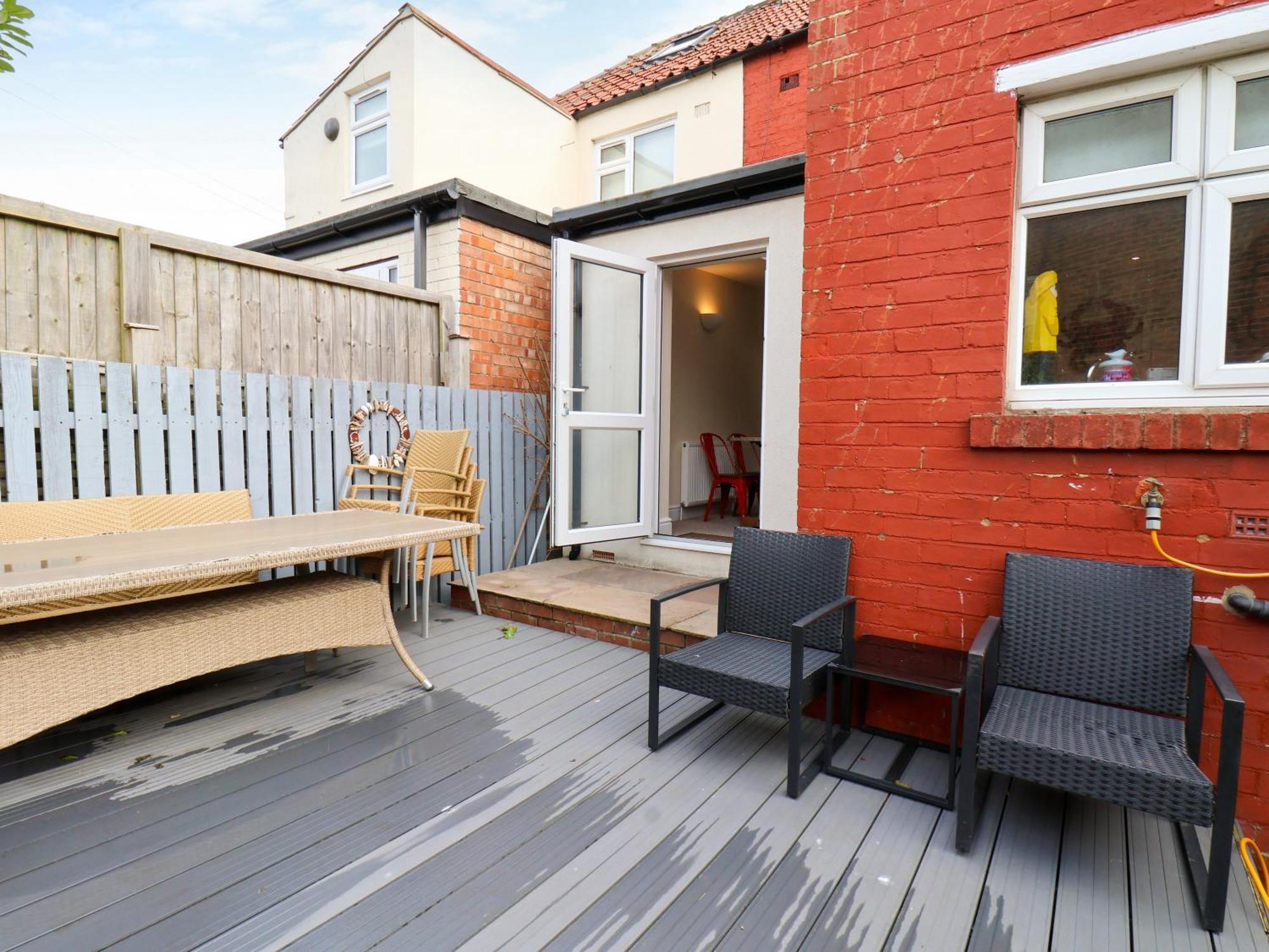 Over Esk Whitby Exterior foto